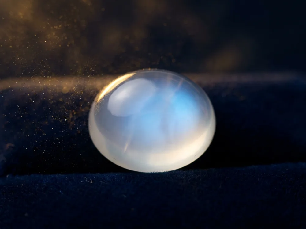 Moonstone — The new-beginnings stone